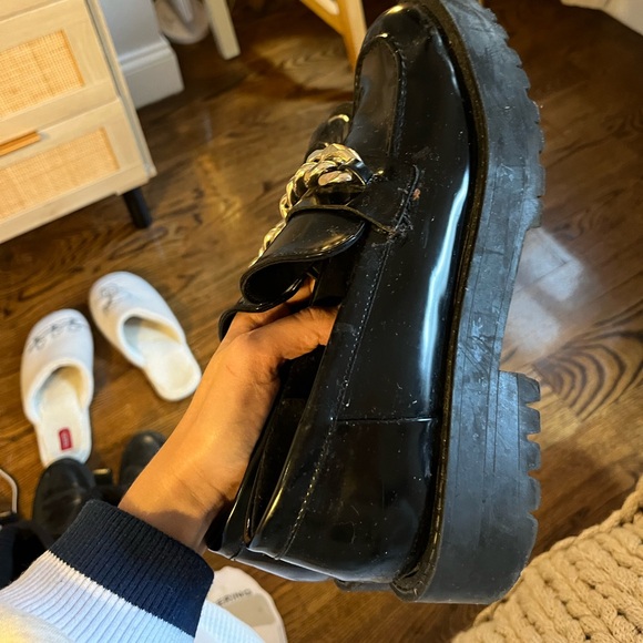 Zara Chunky Chain Loafer - Picture 3 of 6